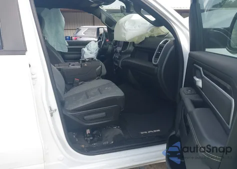 2023 Ram 1500 Big Horn 4X4 5'7 Box из США, поврежденный, VIN 1C6SRFFT0PN621097